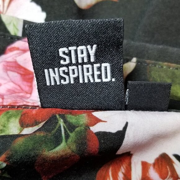 Into The AM Men's XL Black Floral Short Sleeve Button Up Retro Party City - Picture 8 of 8